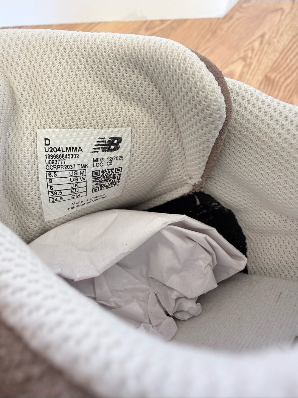 New Balance 204L - Picture 7 of 8